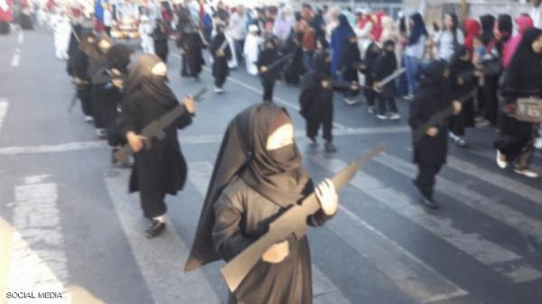 جدل واسع في اندونيسيا بسبب "الفتيات الملثمات"
