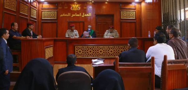أولهم زعيم المليشيا... المحكمة العسكرية تقضي 174 قياديًا حوثيًا 