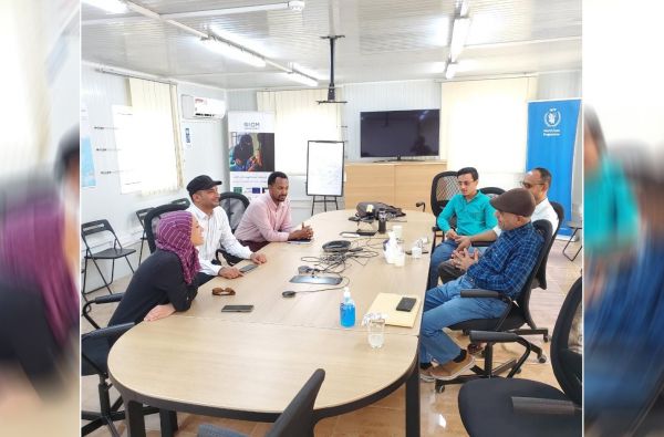 مدير مكتب شؤون المنظمات في الساحل الغربي يكرِّم المنسقة السابقة للهجرة الدولية
