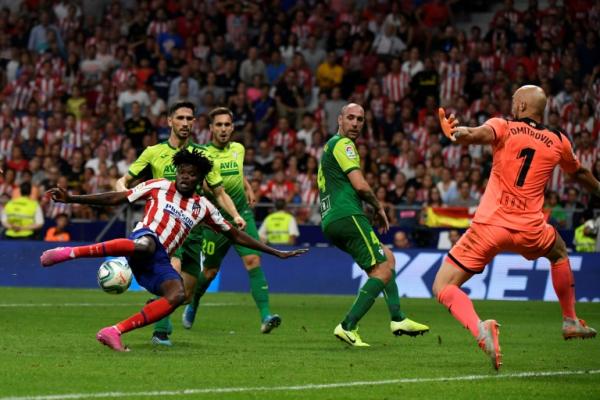 البديلان فيتولو وبارتي ينقذان أتلتيكو مدريد من الخسارة في بطولة إسبانيا