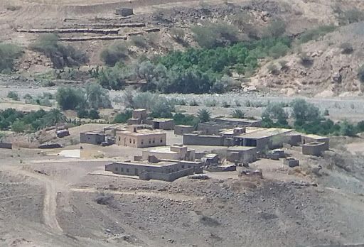 مليشيا الحوثي تنسف منازل مواطنين في صرواح