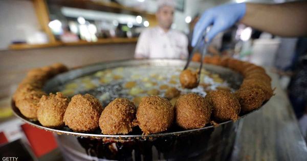 الفلافل المسمومة تظهر في العراق من جديد.. والإصابات بالعشرات