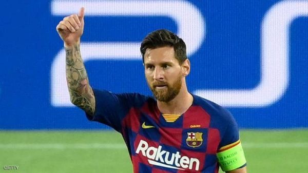 ميسي يحسم موقفه من البقاء مع برشلونة.. ويكشف دوافع قراره