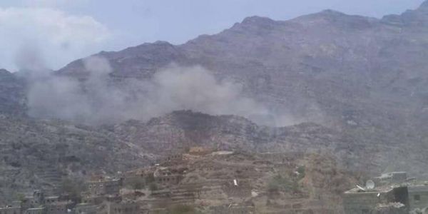 استشهاد طفلة وامرأة في قصف حوثي بمحافظة تعز