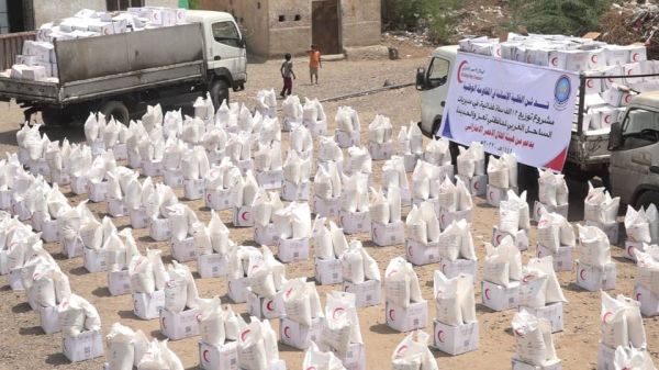 صور| إنسانية المقاومة الوطنية تدشن توزيع 12 ألف سلة غذائية للنازحين ومنكوبي السيول في الساحل الغربي 