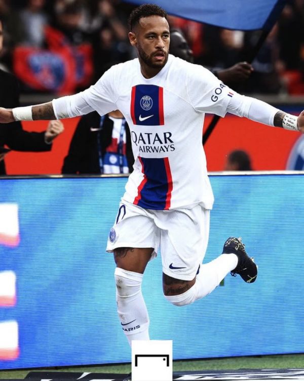 نيمار يعيد لباريس سان جيرمان صدارة الدوري الفرنسي