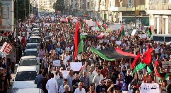 للإطاحة بمجلس السراج.. دعوات لمظاهرات حاشدة في مدن ليبيا 