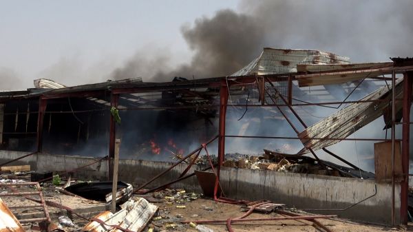 الحكومة تعلق على هجوم ميناء المخا: إفلات الحوثيين من العقاب شجع تقويضهم الجهود الإنسانية والسلمية 