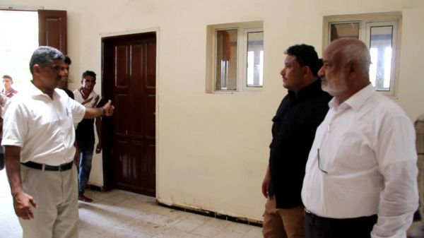 جاهزية جوازات الحديدة.. المحافظ يدعو الحكومة لإصدار قرار مباشرة العمل