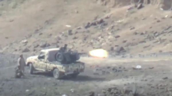 مصرع 35 حوثيا وتدمير 3 أطقم في جبهة نهم