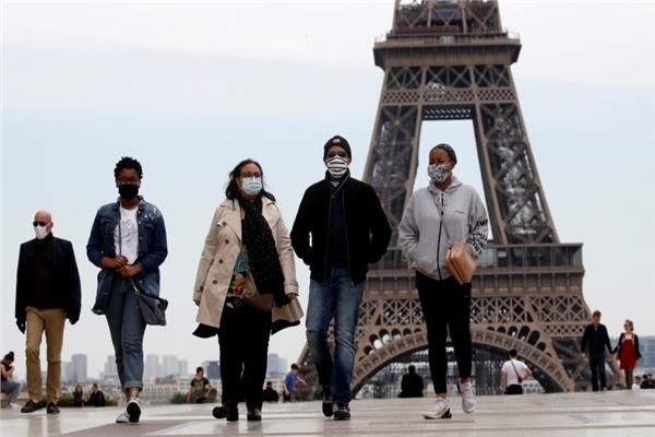 فرنسا تسجل رقماً قياسياً جديداً في إصابات «كورونا» اليومية