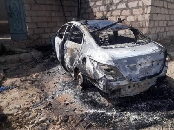 إصابة امرأة وتدمير منازل في البيضاء إثر اقتحام الحوثيين لإحدى القرى بالدبابات (صور)