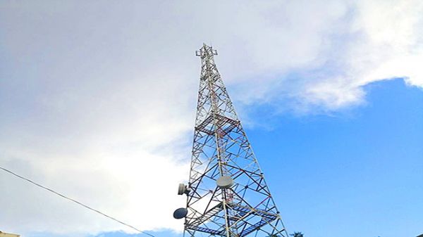 شركة اتصالات خلوية تنقل مقرها من صنعاء إلى عدن
