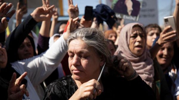 ألمانيا تستدعي سفير إيران على خلفية قمع الاحتجاجات