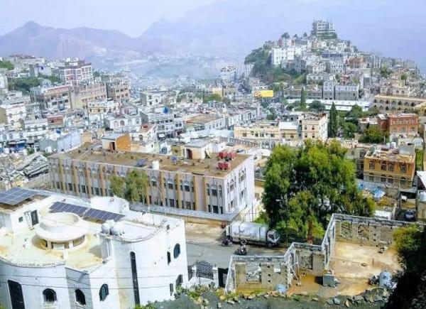 مليشيا الحوثي تقتحم منزل دهشوش بمدينة حجة