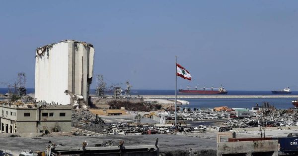 لبنان.. تجميد التحقيق في انفجار مرفأ بيروت بعد "دعوى الحياد"