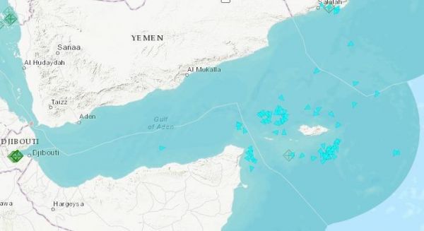 مسؤول حكومي: عشرات من سفن الصيد الإيرانية انتهكت المياه الإقليمية حول سقطرى