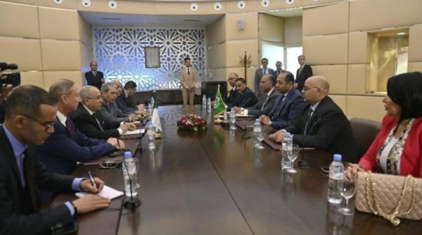 توقعات بمشاركة واسعة للقيادات العربية في قمة الجزائر