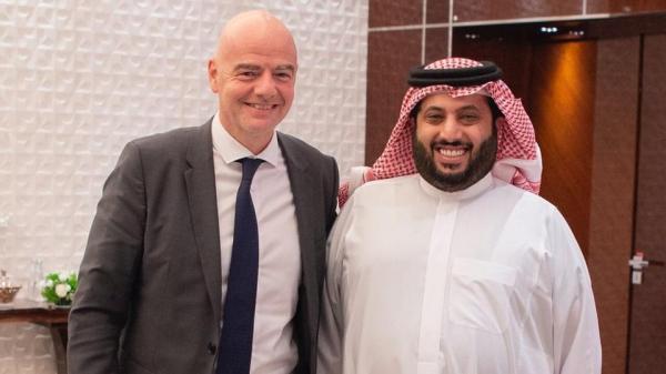 رئيس الاتحاد العربي تركي أل الشيخ يعلن دعمة لإنفانتينو لرئاسة "الفيفا"