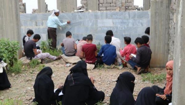 المعلمون في اليمن.. مأساة صنعها الحوثيون بمربي الجيل 