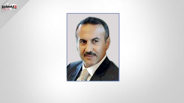 مكتب السفير أحمد علي عبدالله صالح ينفي وجود أي حساب رسمي بوسائل التواصل الاجتماعي للاخ صخر علي عبدالله صالح