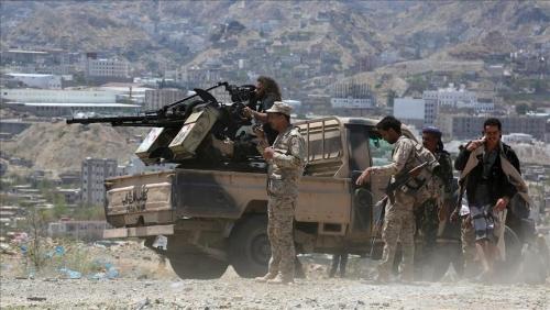 اشتداد المعارك في الجبهة الشرقية لمدينة تعز تكبد المليشيا خسائر فادحة