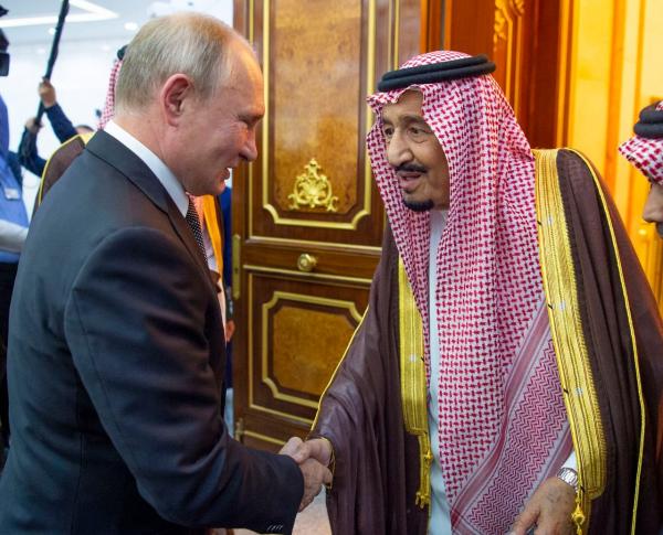 الملك سلمان : نتطلع مع روسيا دوما لتحقيق الأمن   ومحاربة الإرهاب 