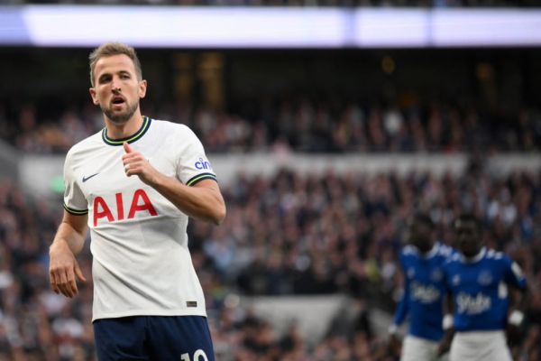 الدوري الإنجليزي: توتنهام يتخطى ايفرتون بهدفين نظيفين