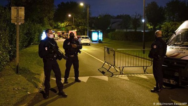 فرنسا تكشف تفاصيل حادثة ذبح المدرس