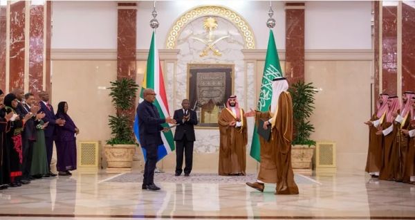 السعودية توقع اتفاقيات مع جنوب أفريقيا بقيمة 15 مليار دولار