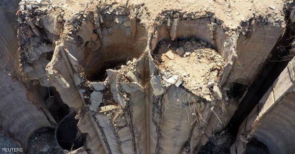 أحدهما حليف لحزب الله.. البيطار يستدعي مجددا وزرين لبنانيين بشأن التحقيق بانفجار مرفأ بيروت