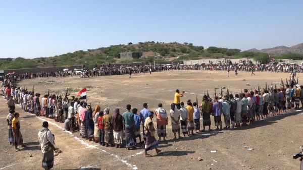 العميد صادق دويد: توحدت بنادق الجمهورية في الوازعية