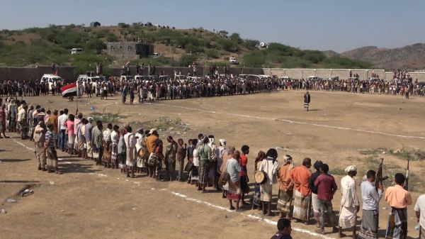 فيديو+صور| تعز.. وقفة قبلية مسلحة لأبناء وادي الغيل والعلاقمة والكدحة دعما للمقاومة الوطنية