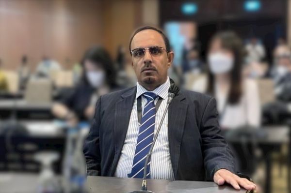 كشفَ مصدرَ انطلاقِ الهجمات.. تصريح لمحافظ حضرموت حول الاعتداءات الإرهابية للحوثيين على ميناء "الظبة" النفطي 