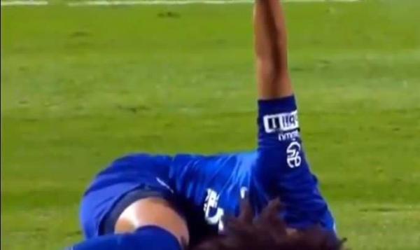 الهلال السعودي يكشف إصابة «عمّوري» الخطيرة