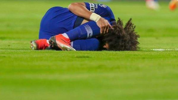الهلال: «عموري» سيخضع لعملية جراحية في الركبة 