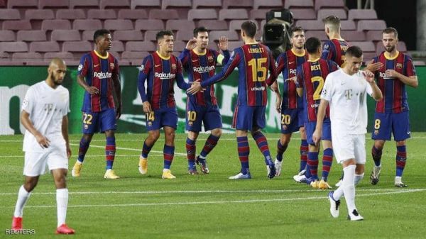 نجوم برشلونة "رضخوا" للإدارة.. وموقف غامض لميسي