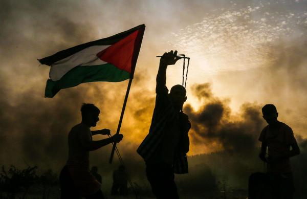 المواجهات بين الفلسطينيين والإسرائيليين تتحول إلى حرب صور