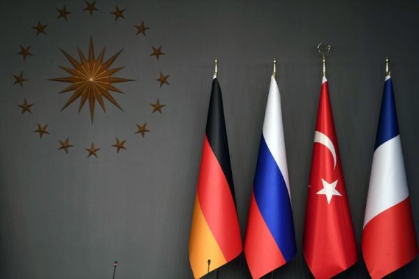 وسائل إعلامية: أجندات متناقضة لقمة إسطنبول