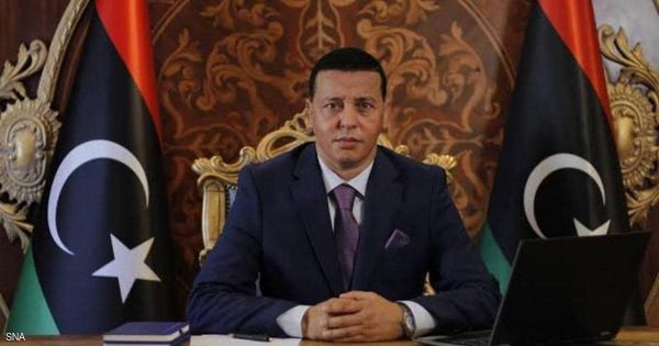 الفنان الكوميدي حاتم الكور يترشح لرئاسة ليبيا.. كم قادت الكوميديا ممثلين لمنصب الرئيس؟