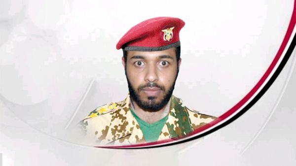 مليشيا الحوثي تضغط على أسرة شهيد في حراس الجمهورية للإدلاء بتصريحات ضد المقاومة الوطنية 