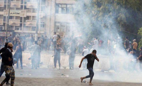 تركيا تهدي العراق طائرتين محملتين بالقنابل المسيلة للدموع