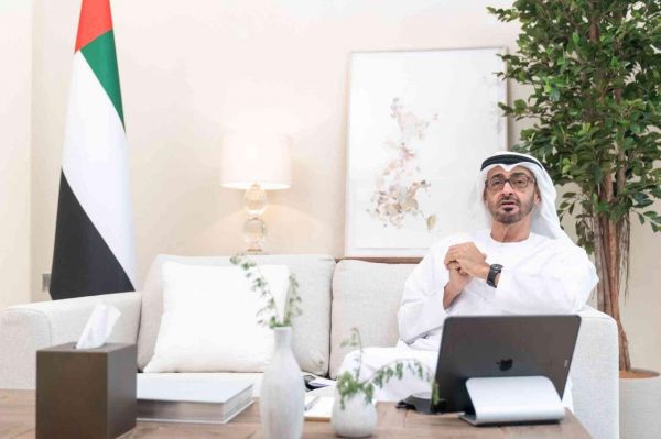 محمد بن زايد يؤكد لماكرون رفض الإرهاب وخطاب الكراهية