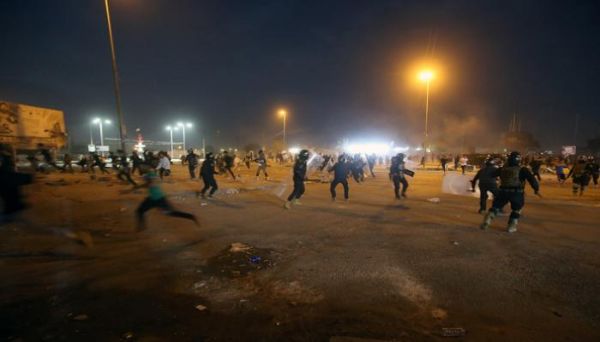 قتيلان و7 جرحى خلال مظاهرات بوسط بغداد والبصرة