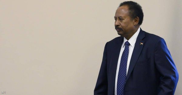 وفد من الجامعة العربية يلتقي حمدوك ويشدد على مواصلة الحوار