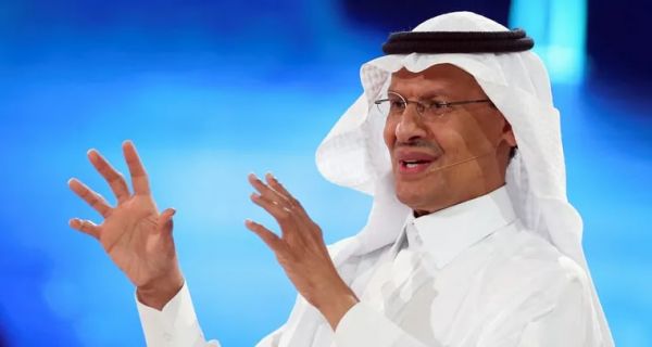 السعودية تطلق 13 مشروعا للطاقة المتجددة بـ 9 مليارات دولار