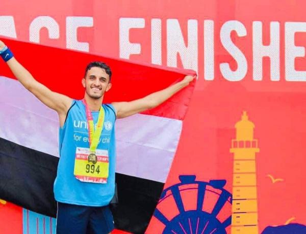 من بين 5000 متسابق.. العداء اليمني خيري يحصد مركزا متقدما