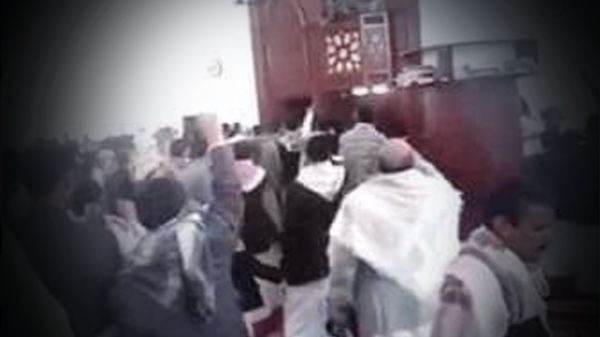 فتوى قتل الآباء.. خطباء حوثيون يجيزون عقوق الوالدين إذا عارضا الالتحاق بصفوف المليشيا