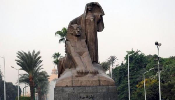 مصر.. السيسي يطلق اسم ساطع النعماني على ميدان اعتصام الإخوان الإرهابيين