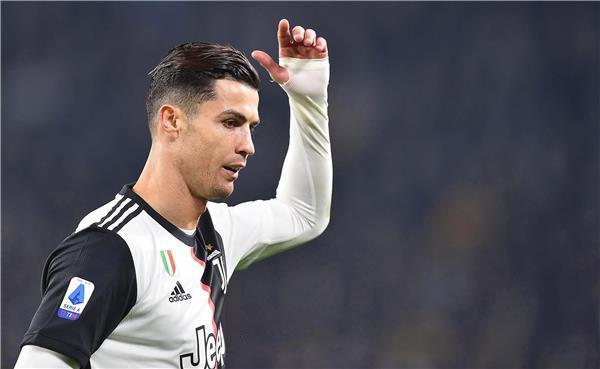 صحيفة إيطالية: رونالدو يفكر بالعودة لريال مدريد